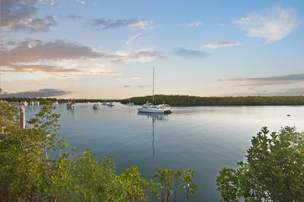 Hinchinbrook Marine Cove Resort Lucinda Eksteriør billede