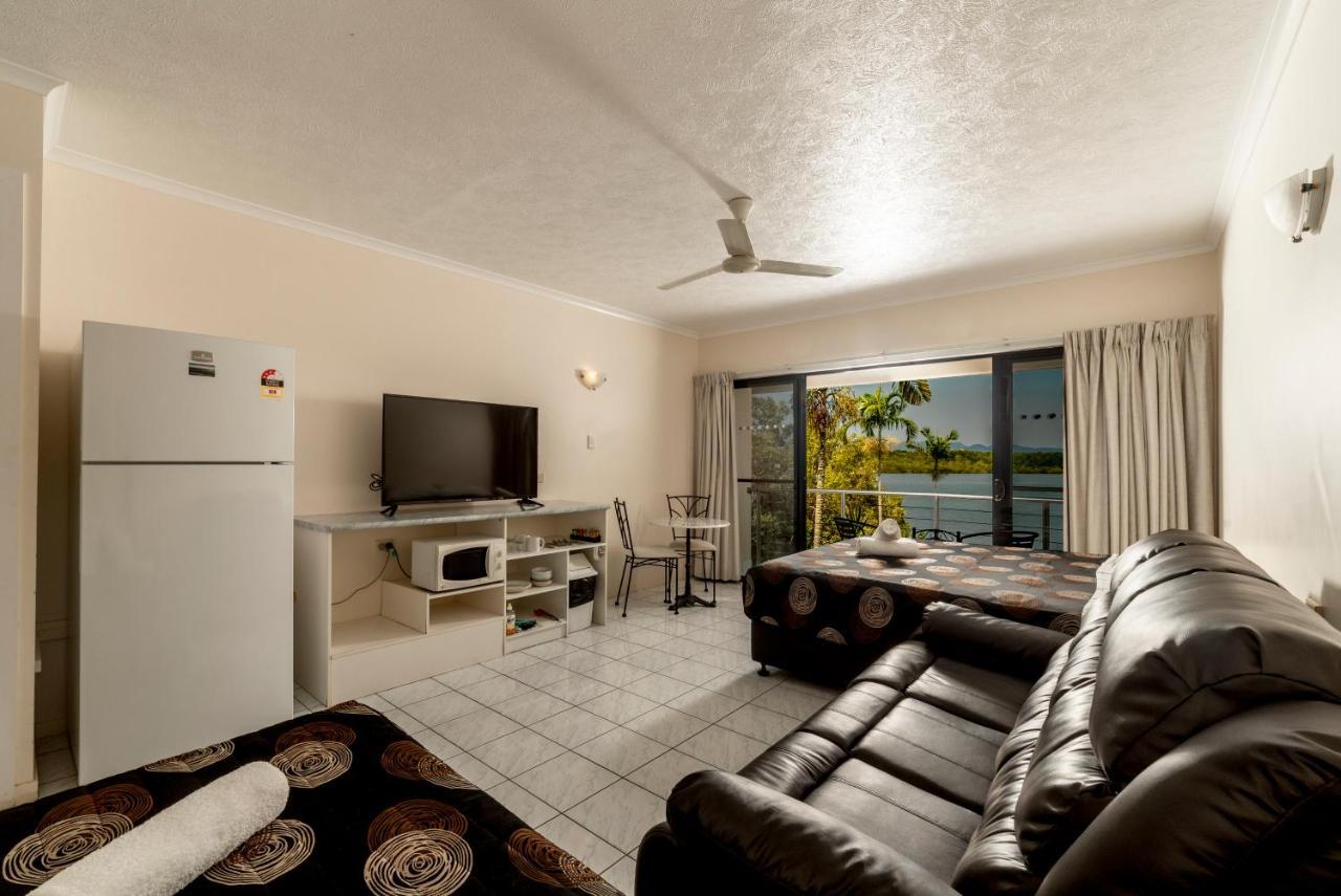 Hinchinbrook Marine Cove Resort Lucinda Eksteriør billede