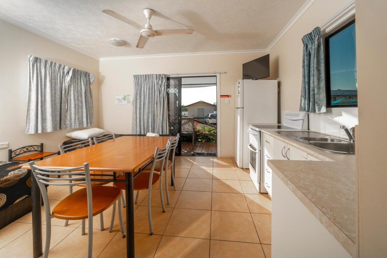 Hinchinbrook Marine Cove Resort Lucinda Eksteriør billede