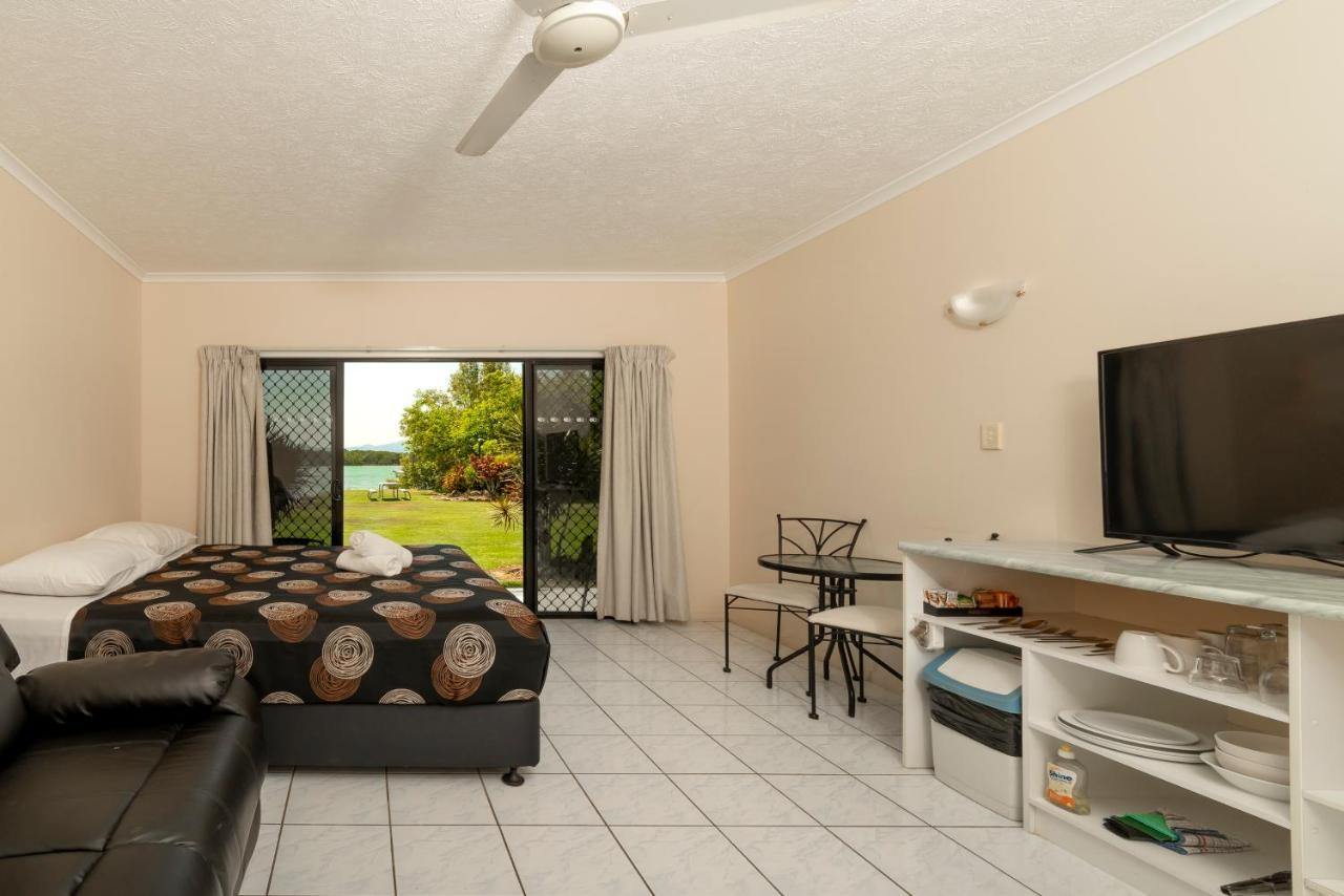 Hinchinbrook Marine Cove Resort Lucinda Eksteriør billede